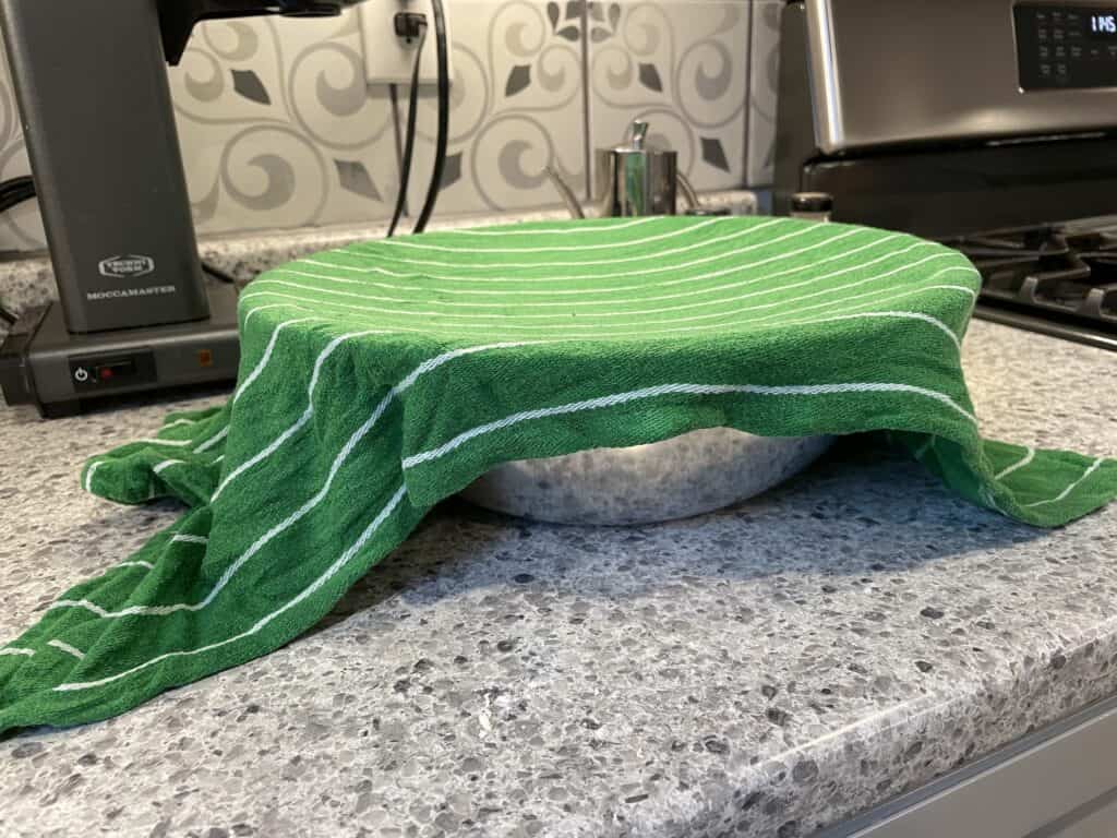 proofing bowl with wet towel