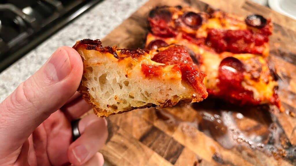 detroit-style pizza