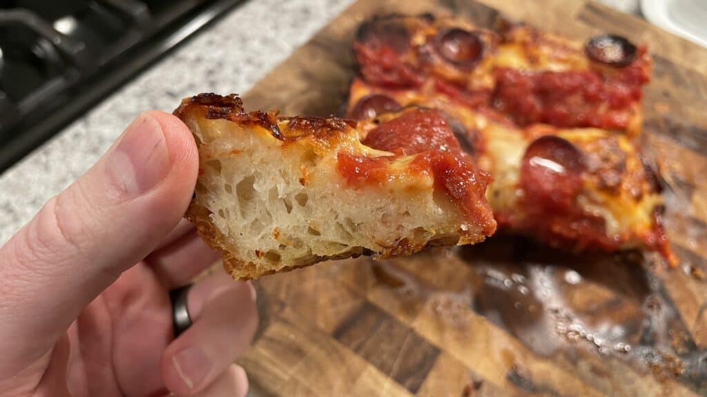 detroit style pizza edge